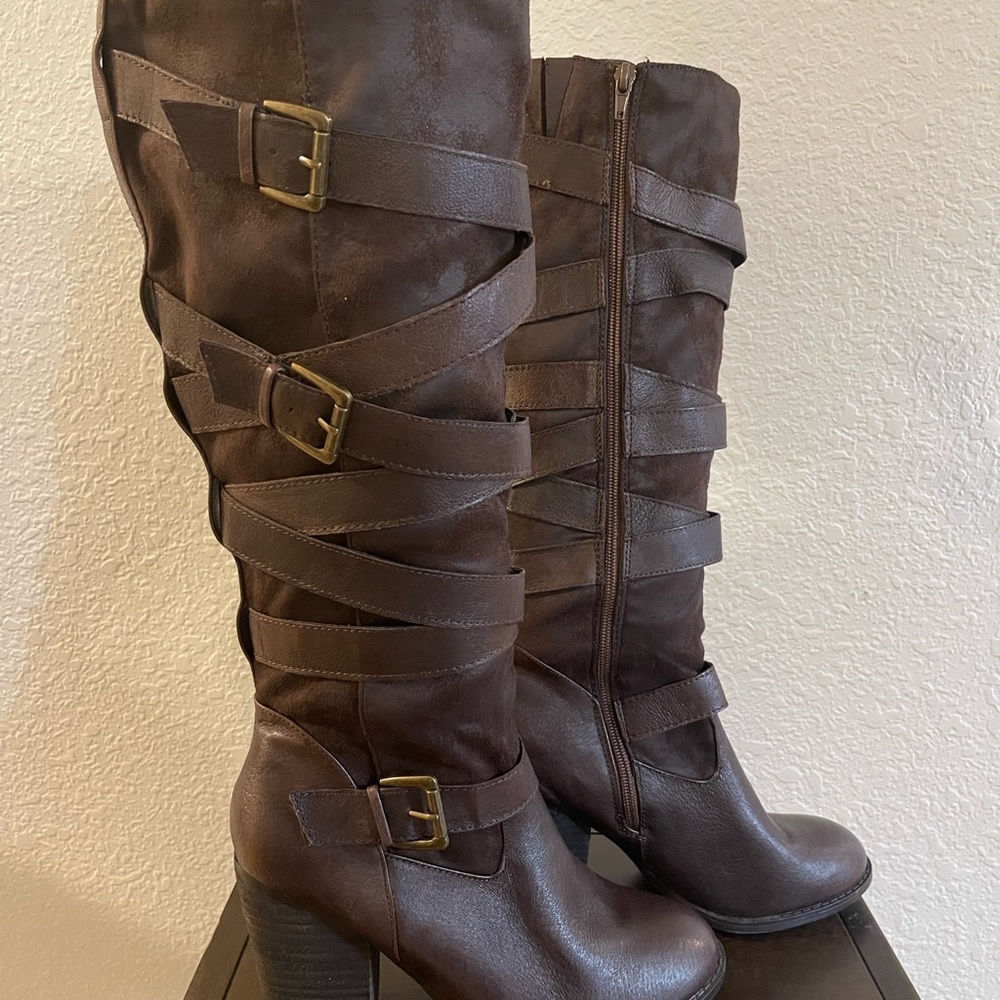 Steve Madden Distressed Brown Leather Block Heeled Women’s Boot Size 9.5